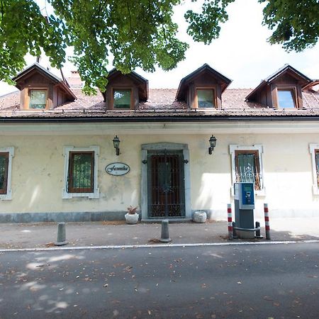 Rooms Sincere 1830 Ljubljana Exterior photo