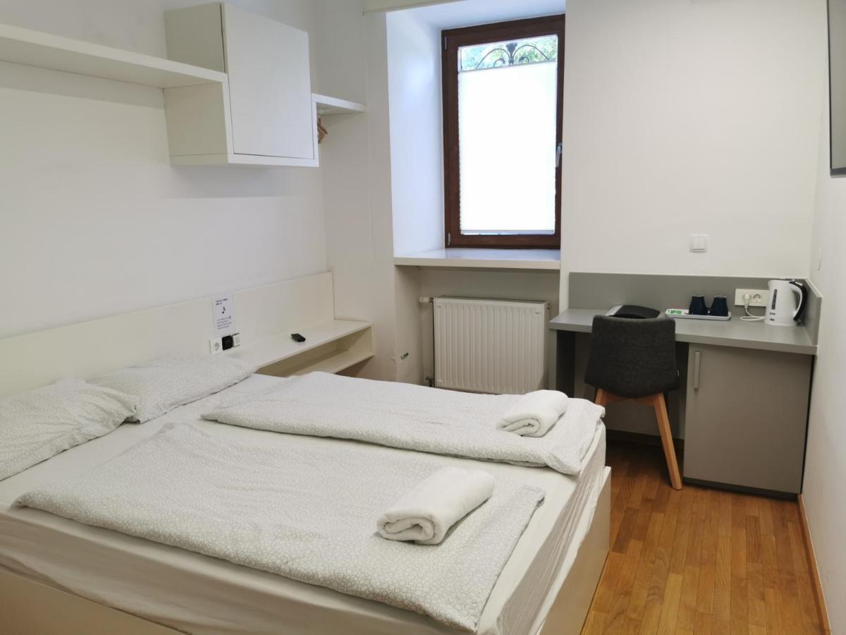 Rooms Sincere 1830 Ljubljana Exterior photo
