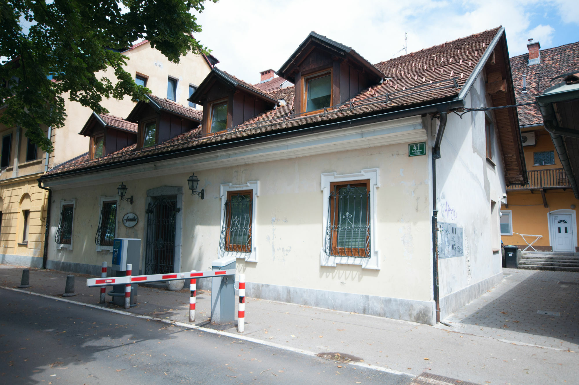 Rooms Sincere 1830 Ljubljana Exterior photo